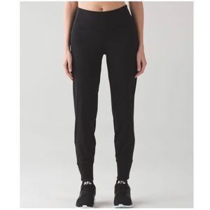 Lululemon Fresh Tracks Pant in Black